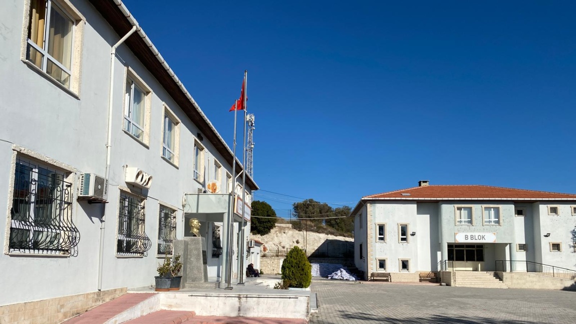 Yaşar Eğitim ve Kültür Vakfı Anadolu Lisesi Fotoğrafı